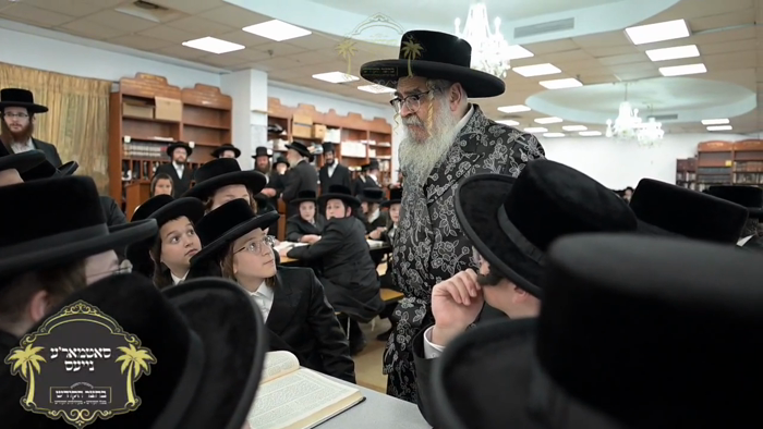 כ"ק רבינו הגה"ק שליט"א אין מחנה רב טוב בחורים קעמפ