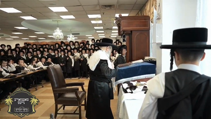 כ"ק רבינו הגה"ק שליט"א אין מחנה רב טוב בחורים קעמפ
