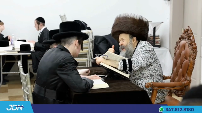 האדמו"ר מבאבוב - 45 ביים לערנען בחברותא מיט צוויי 