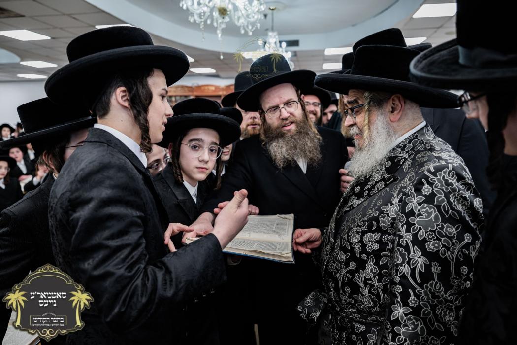 כ"ק רבינו הגה"ק שליט"א אין מחנה רב טוב בחורים קעמפ