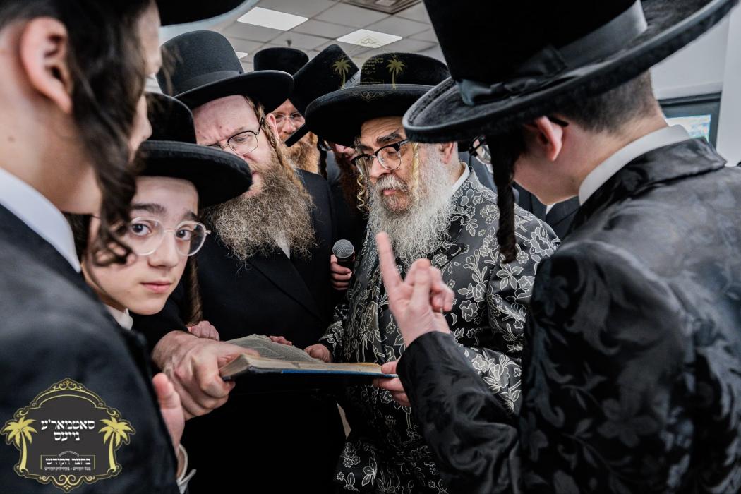 כ"ק רבינו הגה"ק שליט"א אין מחנה רב טוב בחורים קעמפ
