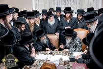כ''ק אדמו"ר מבאבוב 45 שליט"א וועלעכע וויילט אין די