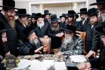 כ''ק אדמו"ר מבאבוב 45 שליט"א וועלעכע וויילט אין די