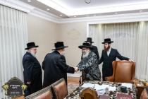 כ''ק אדמו"ר מבאבוב 45 שליט"א וועלעכע וויילט אין די