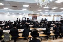כ"ק רבינו הגה"ק שליט"א אין מחנה רב טוב בחורים קעמפ