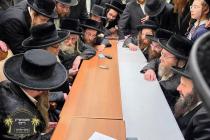 כ''ק רבינו הגה''ק שליט''א ביי ניחום אבלים אין וומס