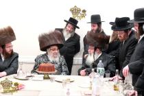 🌴בצל הקודש🌴 
רבינו שליט"א ביים שמחת הוואכנאכט לבן 