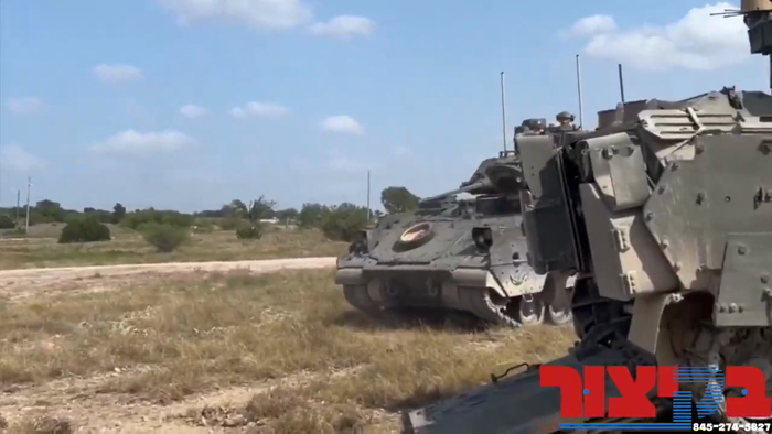 ביי א מיליטערישע עקסערסייז אין טעקסעס איז באמערקט 