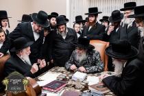 הגאון רבי ישעי' שלעזינגער שליט"א נשיא וועד להצלת ב