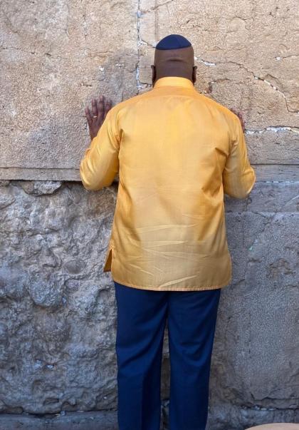 דער פירער פון די קאנגא רעפובליק איז היינט אנגעקומע