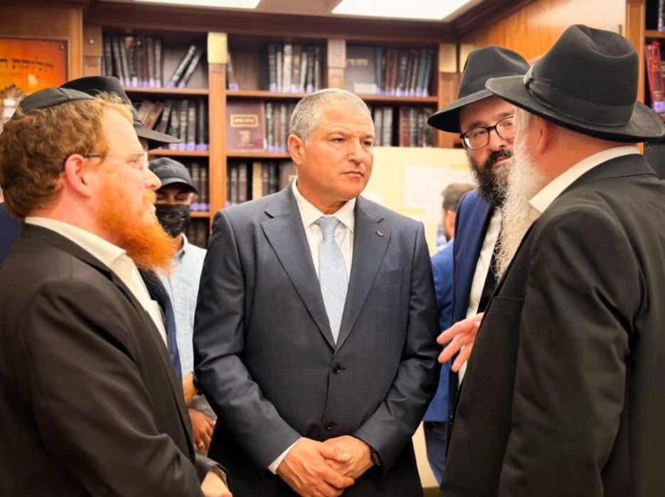 דוד זיני, דער פירער פון שב"כ, די מדינת ישראל זיכער