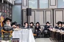 כ''ק רבינו הגה''ק שליט"א ביים פארלערנען א סוגיא שי