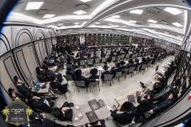 כ''ק רבינו הגה''ק שליט"א ביים פארלערנען א סוגיא שי
