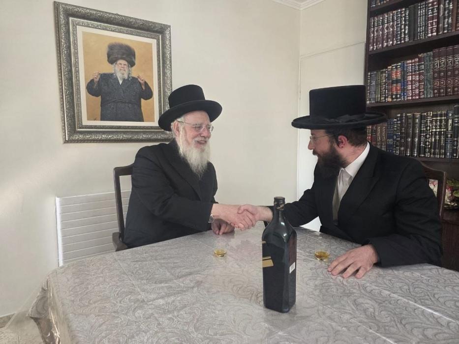 די בעלזא קהילה טוט ערזעצן דער לאנגיעריגער חבר כנסת