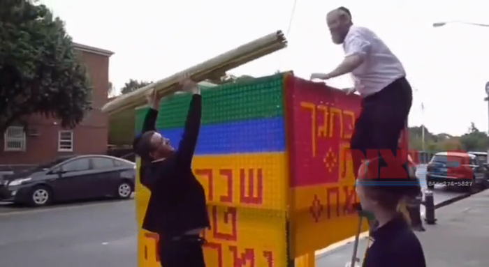 שטייענדיג ערב יו''ט שווימט ארויף א נאסטאלגישע וויד