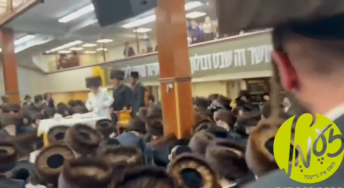וויליאמסבורג - שולחן הטהור פון האדמו"ר מסאטמאר מוצ