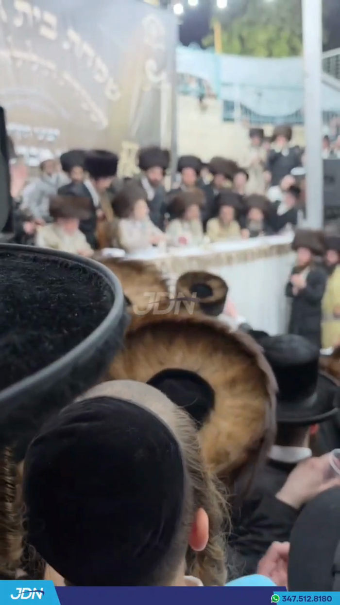 הגה״צ רבי יעקב מאיר שעכטער ביים שמחת בית השואבה או