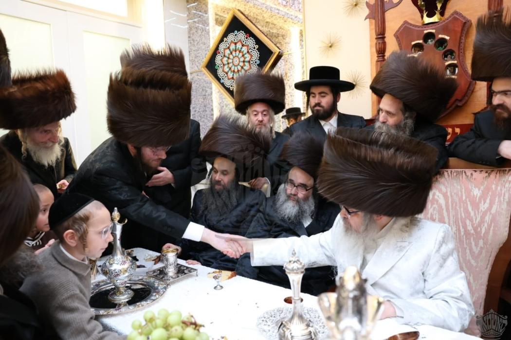 ותטיב לנו החתימה וזכינו לישב 

מסיבת לחיים בראשות 