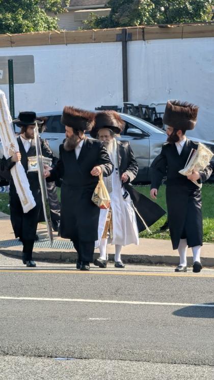 🌴חצר הקודש🌴
כ"ק מרן הגאב"ד שליט"א ביי די עבודת הקו
