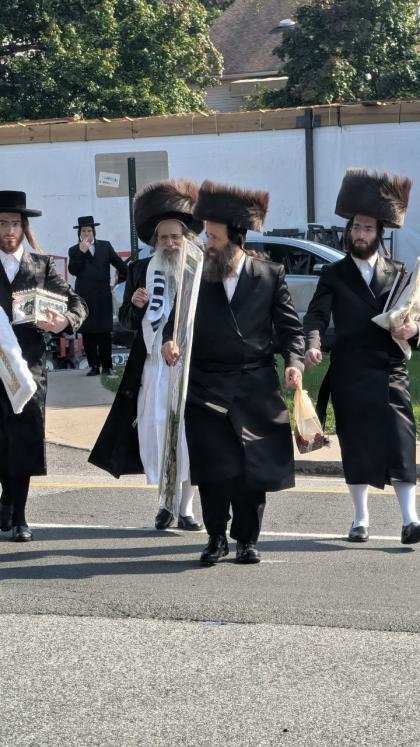 🌴חצר הקודש🌴
כ"ק מרן הגאב"ד שליט"א ביי די עבודת הקו