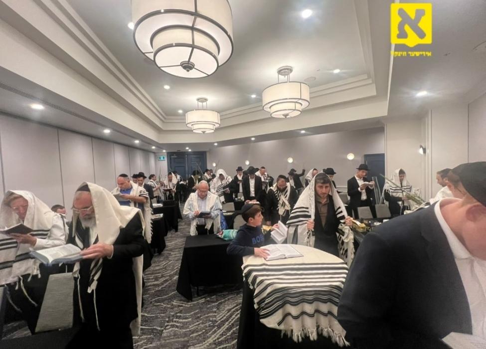 מנינים שחרית דורך חב"ד אין די פאפולערע מאנט טרעמבל