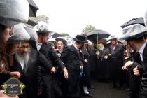 כ''ק רבינו הגה''ק שליט"א אויפן וועג אהיים פון תפיל