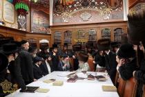 🌴בצל הקודש🌴 
האדמו"ר רבי יאשיהו פינטו שליט''א - רא