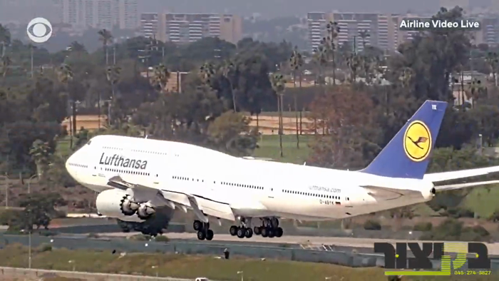 א לופטהאנזא 747 האט אין די לעצטע מינוט אויסגעמיטן 