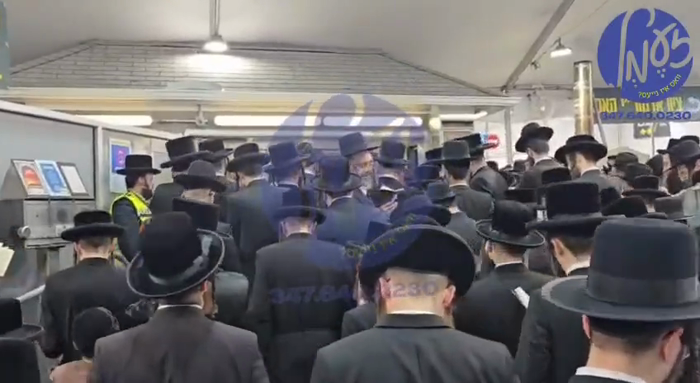 מאנסי - טויזנטער אידן ביים מתפלל זיין אויפן ציון פ