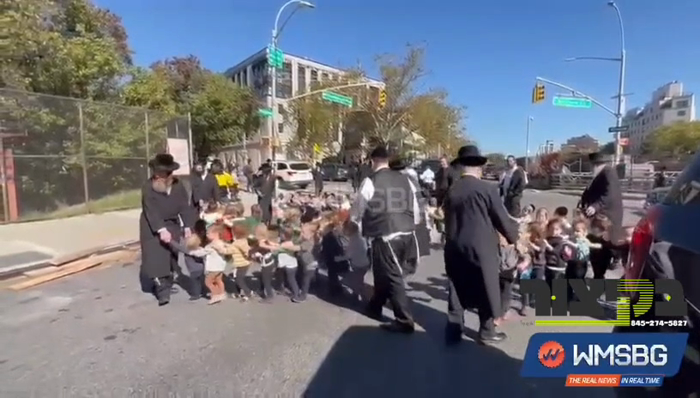 קינדער פון חדר ויואל משה אין ווילאמסבורג ווערן עוו