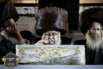 כ''ק רבינו הגה''ק שליט''א ביי מעריב והבדלה און דער