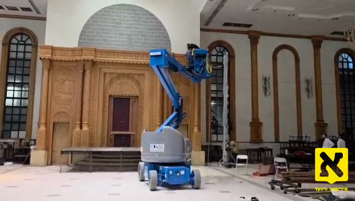 די גיגאנטישע ארון הקודש סטרוקטור פון דער אלטער בית