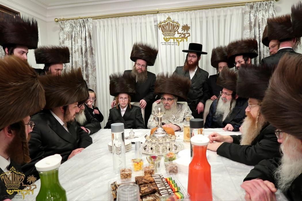 🌴בצל הקודש🌴 
רבינו שליט"א אויף א מסיבת לחיים אין ש
