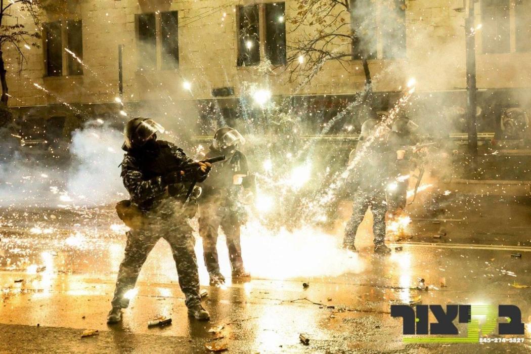 א כוואליע פון פראטעסטן טוט איינהילן אייראפע מיט רא