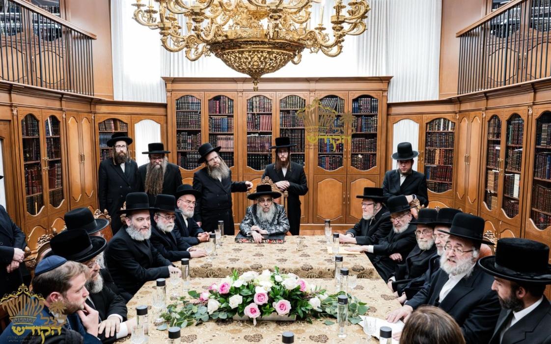 🌴בצל הקודש🌴
רבינו שליט"א ביים ספעציעלע אויפנאמע בב
