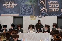 🌴בצל הקודש🌴 
רבינו שליט"א ביים שבע ברכות פון נכדו 